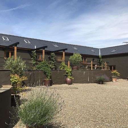 Lavender - Luxurious Barn Conversion - Blossom Farm Johnston Eksteriør bilde