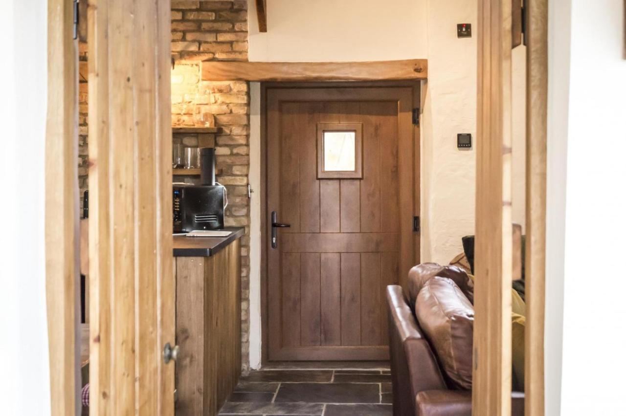 Lavender - Luxurious Barn Conversion - Blossom Farm Johnston Eksteriør bilde