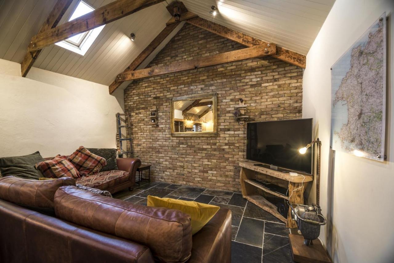 Lavender - Luxurious Barn Conversion - Blossom Farm Johnston Eksteriør bilde